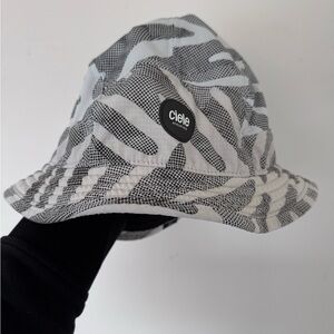 Ciele Athletics Black and White Running Bucket Hat